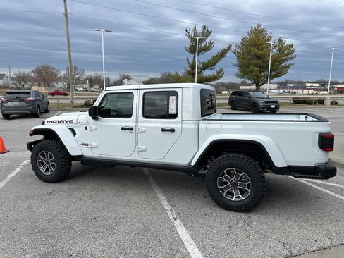 New 2026 Jeep Gladiator Mojave image 19