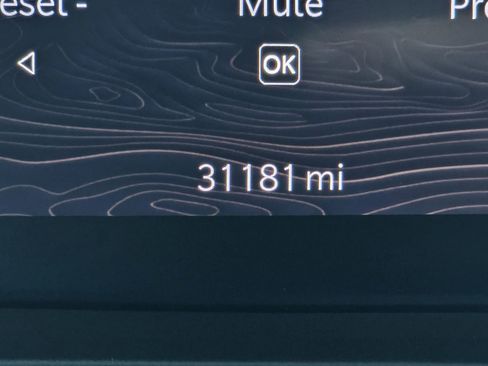 Used 2022 Jeep Grand Cherokee L Limited w/ Luxury Tech Group II image 33