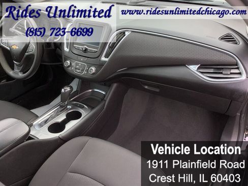 Used 2018 Chevrolet Malibu LT image 30