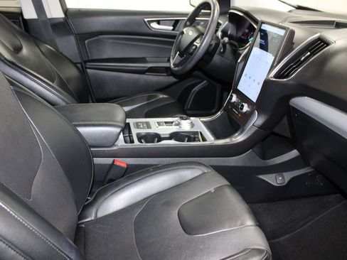 Used 2021 Ford Edge Titanium w/ Equipment Group 301A image 22