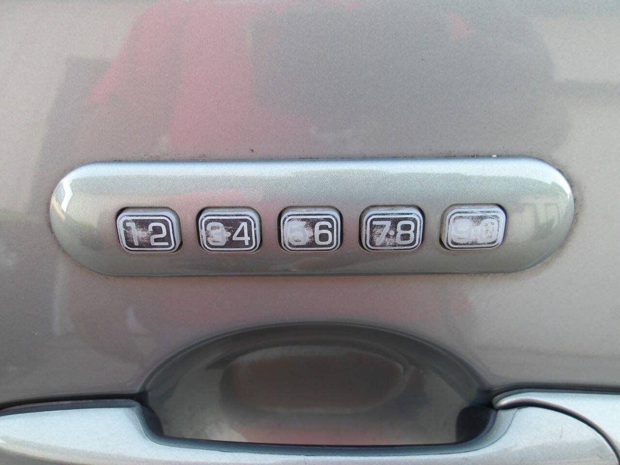 Used 2008 Ford Fusion SEL FWD image 12