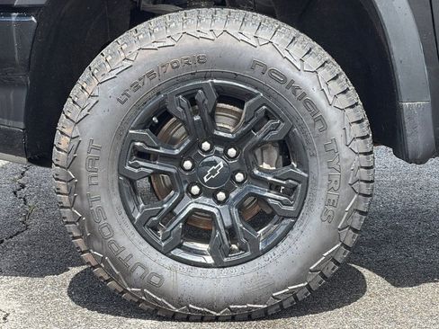 Used 2023 Chevrolet Silverado 1500 ZR2 w/ Technology Package image 40