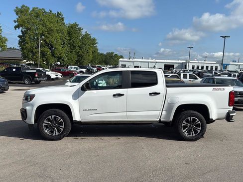 Used 2021 Chevrolet Colorado Z71 AWD/4WD image 6