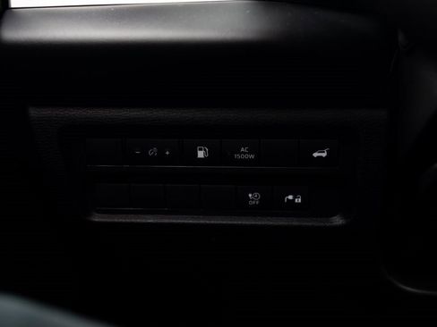 Used 2025 Mitsubishi Outlander SEL Black Edition image 13