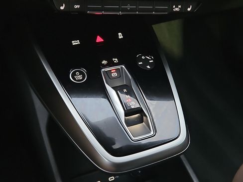 Used 2023 Audi Q4 e-tron Premium w/ Convenience Package image 17