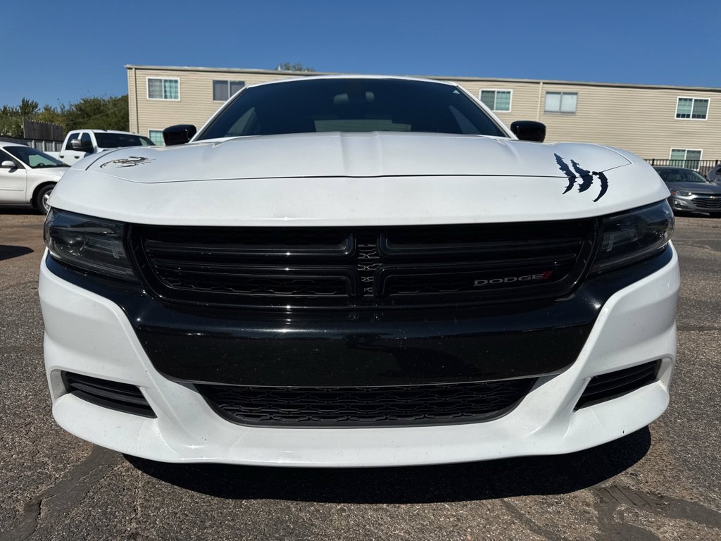 Used 2021 Dodge Charger SXT w/ Blacktop Package RWD image 2
