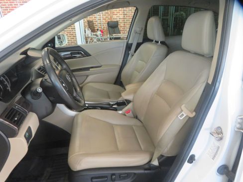 Used 2016 Honda Accord EX-L image 15