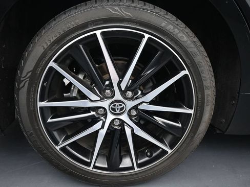 Used 2024 Toyota Camry SE w/ Cold Weather Package AWD/4WD image 10