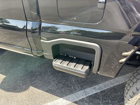 New 2025 Ford F250 Lariat w/ Lariat Ultimate Package image 9