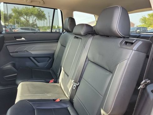 Used 2023 Volkswagen Atlas SEL AWD/4WD image 11