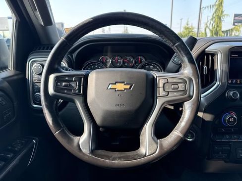 Used 2019 Chevrolet Silverado 1500 LTZ AWD/4WD image 18