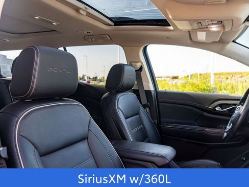 Used 2021 GMC Acadia Denali w/ Denali Ultimate Package image 13