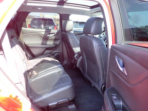 Used 2019 Chevrolet Blazer LT w/ Sun and Wheels Package image 11