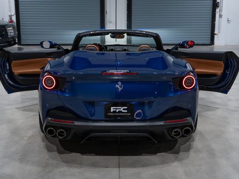 Used 2020 Ferrari Portofino image 41