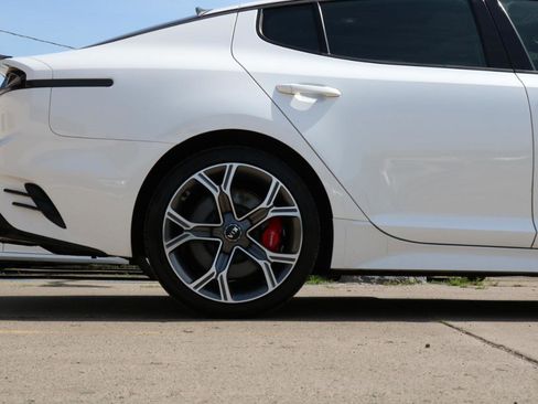 Used 2020 Kia Stinger GT2 AWD/4WD image 13
