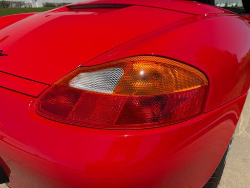 Used 2001 Porsche Boxster RWD image 25