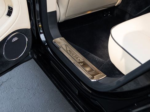 Used 2014 Bentley Mulsanne RWD image 51