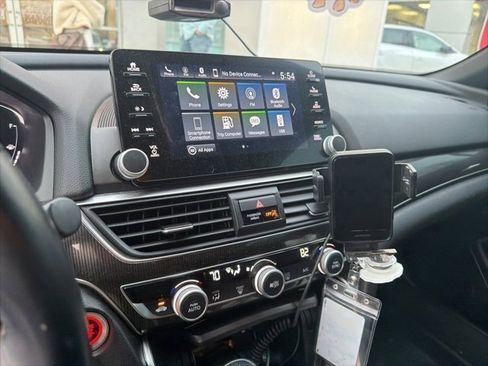 Used 2020 Honda Accord Sport image 9