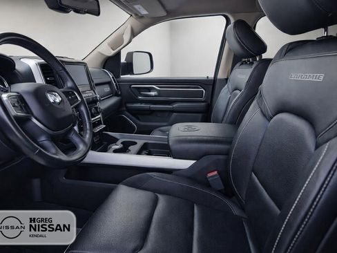 Used 2019 RAM 1500 Laramie AWD/4WD image 7