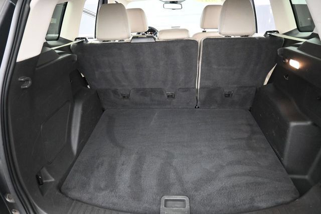 Used 2017 Ford Escape Titanium FWD image 25