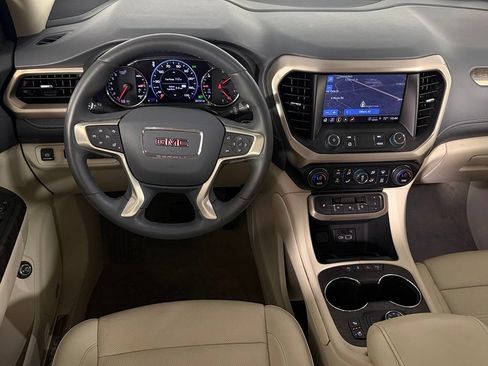 Used 2023 GMC Acadia Denali AWD/4WD image 14