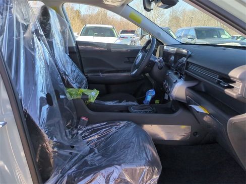 New 2026 Hyundai Kona SE image 26