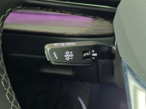 Used 2023 Audi Q8 Premium Plus w/ Premium Plus Package image 31