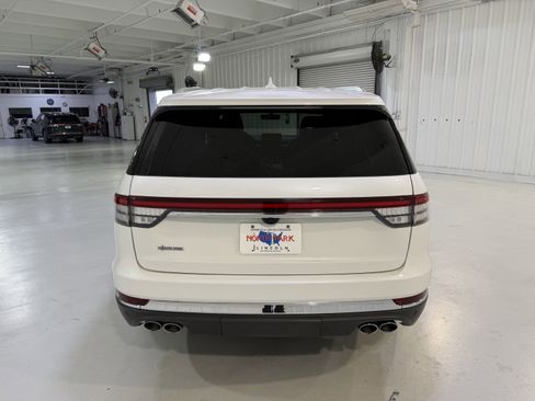 Used 2021 Lincoln Aviator Reserve w/ Equipment Group 202A AWD/4WD image 4