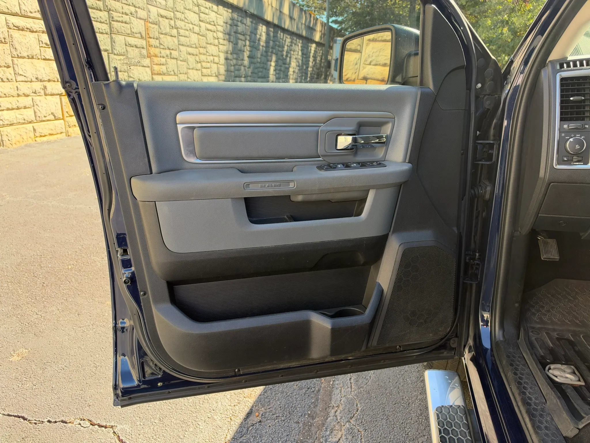Used 2017 RAM 1500 Lone Star RWD image 26