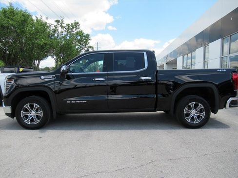 Certified 2026 GMC Sierra 1500 SLT AWD/4WD image 4