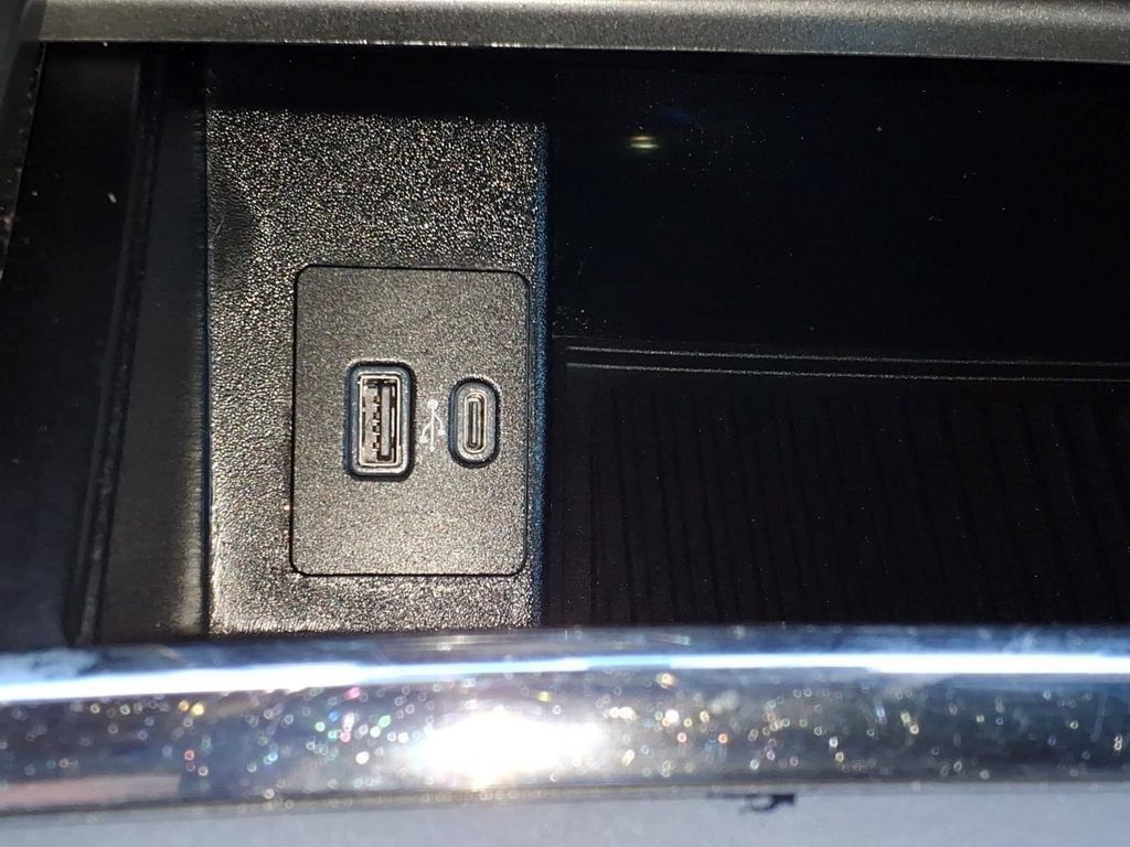 Used 2021 Ford Expedition XLT RWD image 21