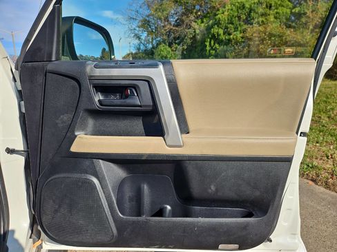 Used 2012 Toyota 4Runner Limited image 16