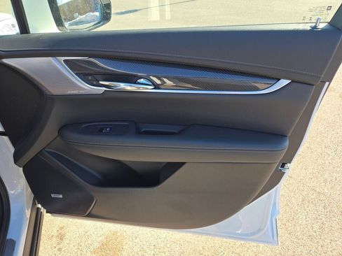 New 2025 Cadillac XT6 Sport image 5