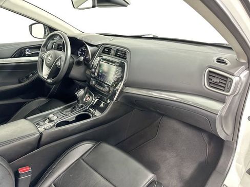 Used 2023 Nissan Maxima SL image 31