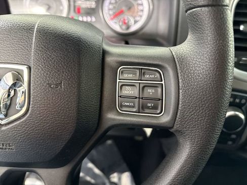 Used 2017 RAM 1500 Classic SLT AWD/4WD image 13