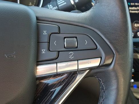 Certified 2025 Cadillac XT6 Premium Luxury image 22