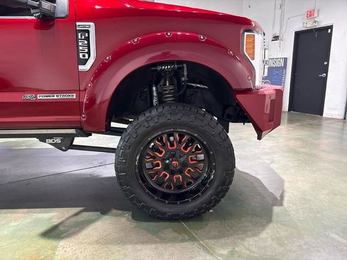 Used 2019 Ford F250 Limited w/ FX4 Off-Road Package AWD/4WD image 11