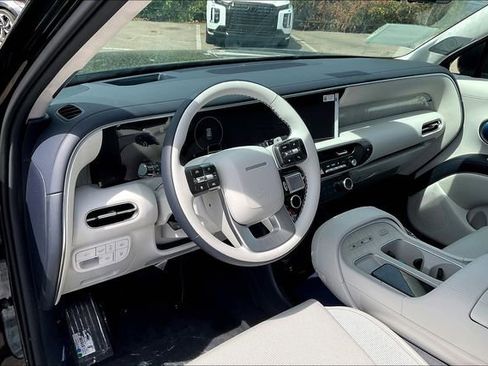 New 2026 Hyundai Palisade Calligraphy FWD image 6