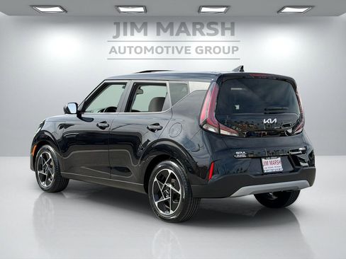 Used 2023 Kia Soul EX FWD image 4