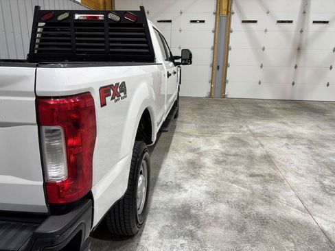 Used 2019 Ford F250 XL w/ Power Equipment Group AWD/4WD image 10