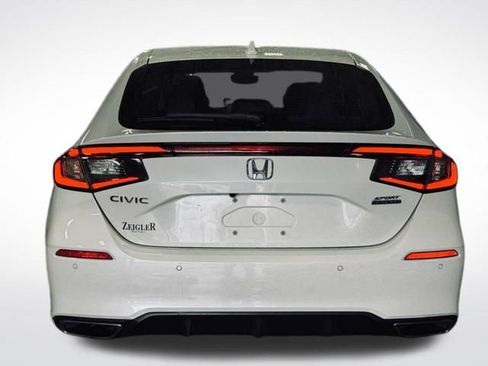 Used 2023 Honda Civic Sport Touring image 6