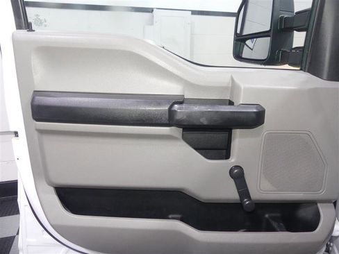 Used 2017 Ford F250 XL AWD/4WD image 15