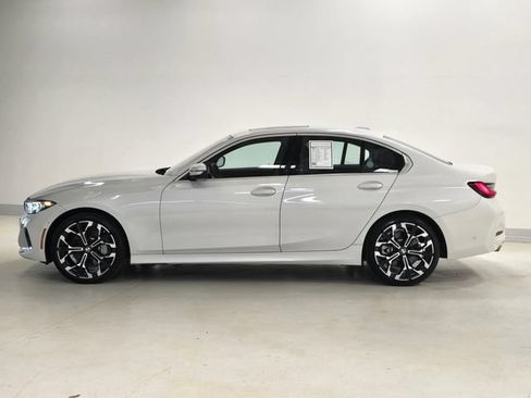 Used 2025 BMW 330i Sedan w/ Premium Package RWD image 3