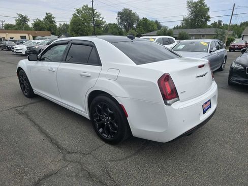 Used 2019 Chrysler 300 S w/ Safetytec Plus Group AWD/4WD image 15