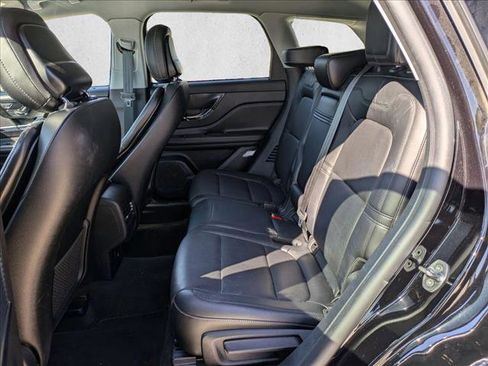 Used 2020 Lincoln Corsair Standard image 17