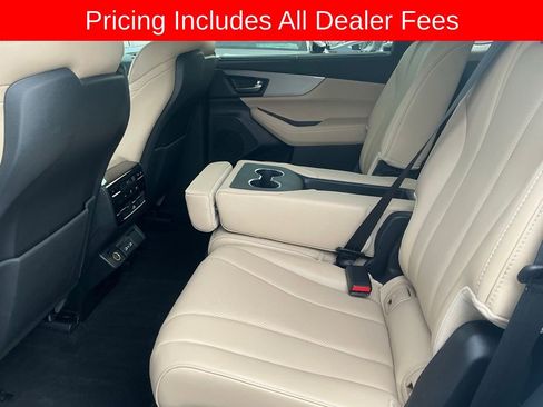 Used 2024 Acura MDX SH-AWD w/ Technology Package image 19