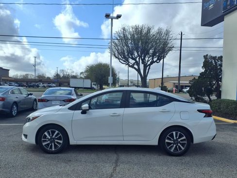 Used 2025 Nissan Versa SV image 24