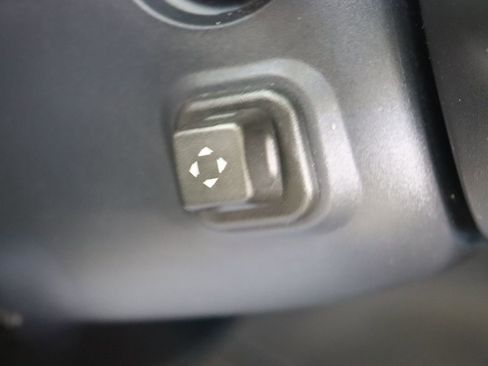 Used 2015 GMC Yukon SLT w/ HD Trailering Package image 44