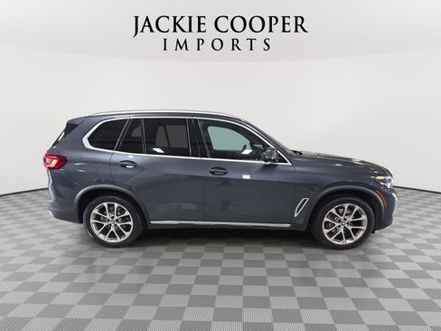 Used 2021 BMW X5 xDrive40i w/ Premium Package 2 AWD/4WD image 4
