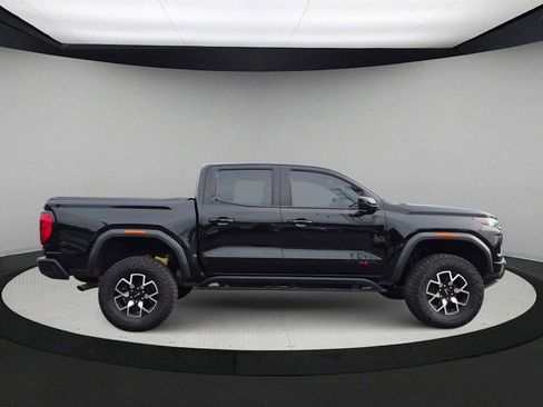 Used 2024 GMC Canyon AT4X AWD/4WD image 9
